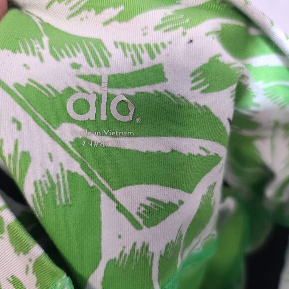 Alo Yoga Green Palm Print Airbrush Cropped Leggings Size S - Picture 4 of 5